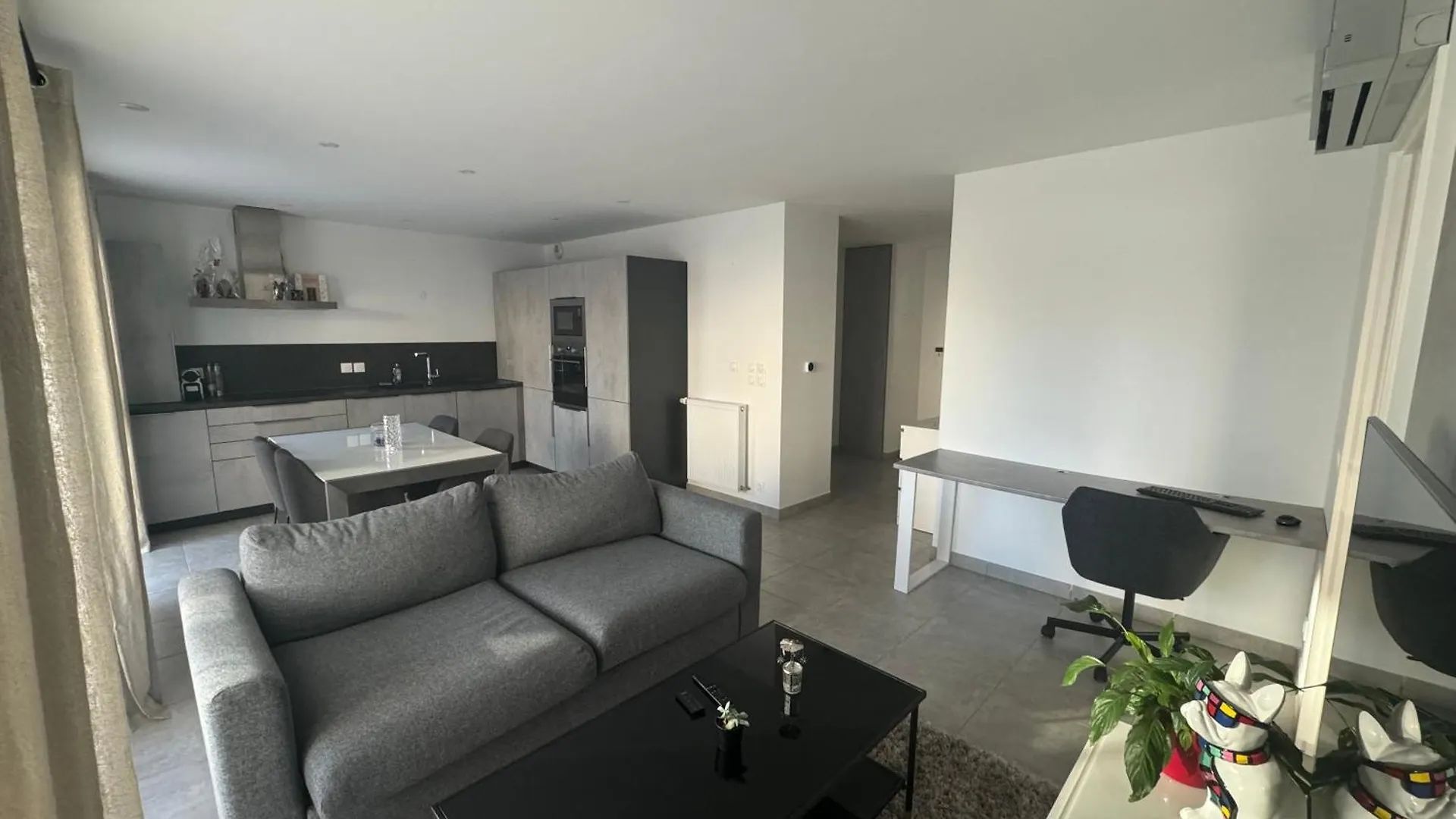 Appartement Neuf De Standing Pont-Eveque 0*,