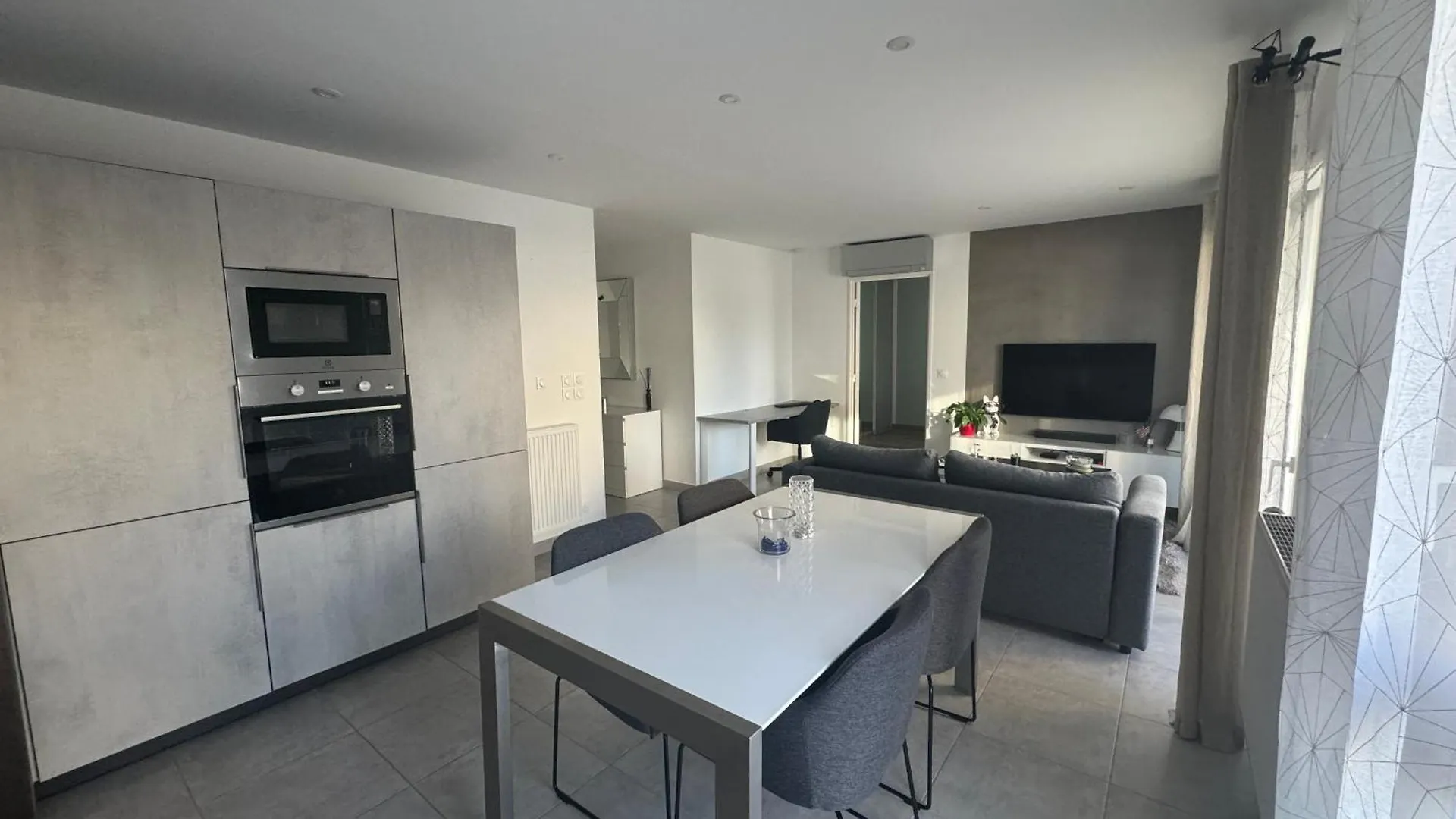 Appartement Neuf De Standing Pont-Eveque 0*,  France